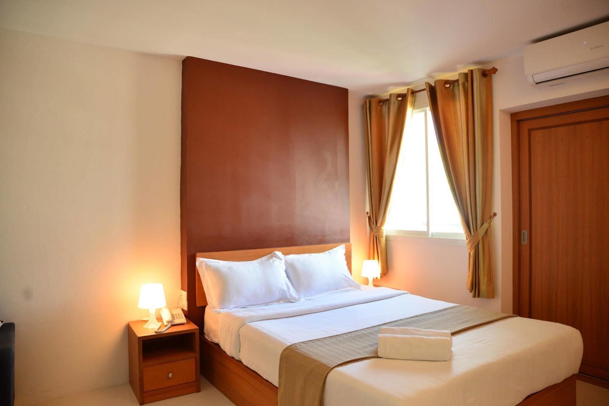 Nrv Place Apart Hotel Bangkok Dış mekan fotoğraf