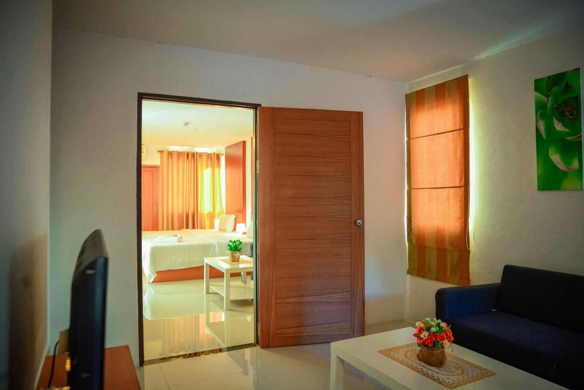 Nrv Place Apart Hotel Bangkok Dış mekan fotoğraf