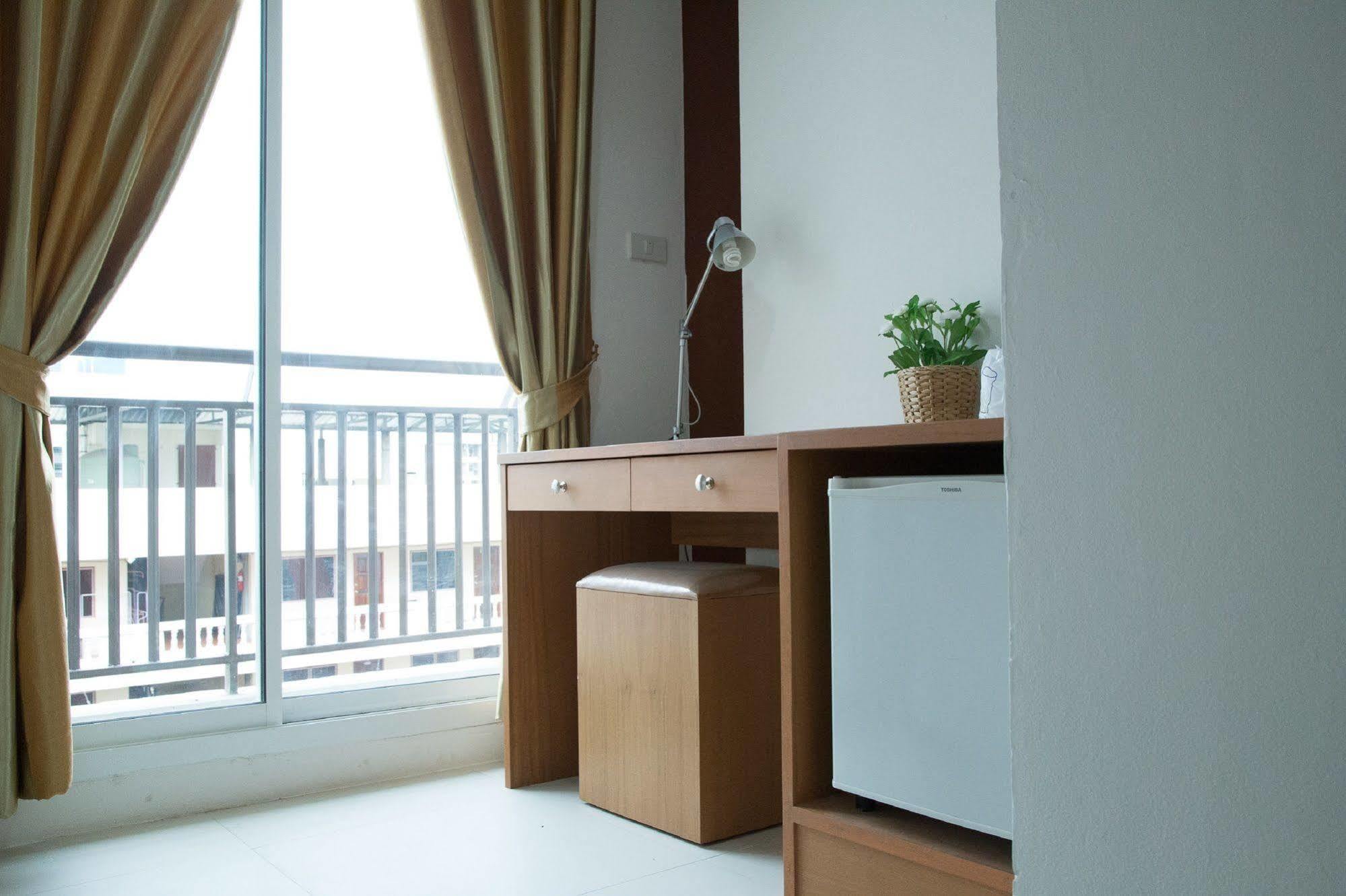 Nrv Place Apart Hotel Bangkok Dış mekan fotoğraf