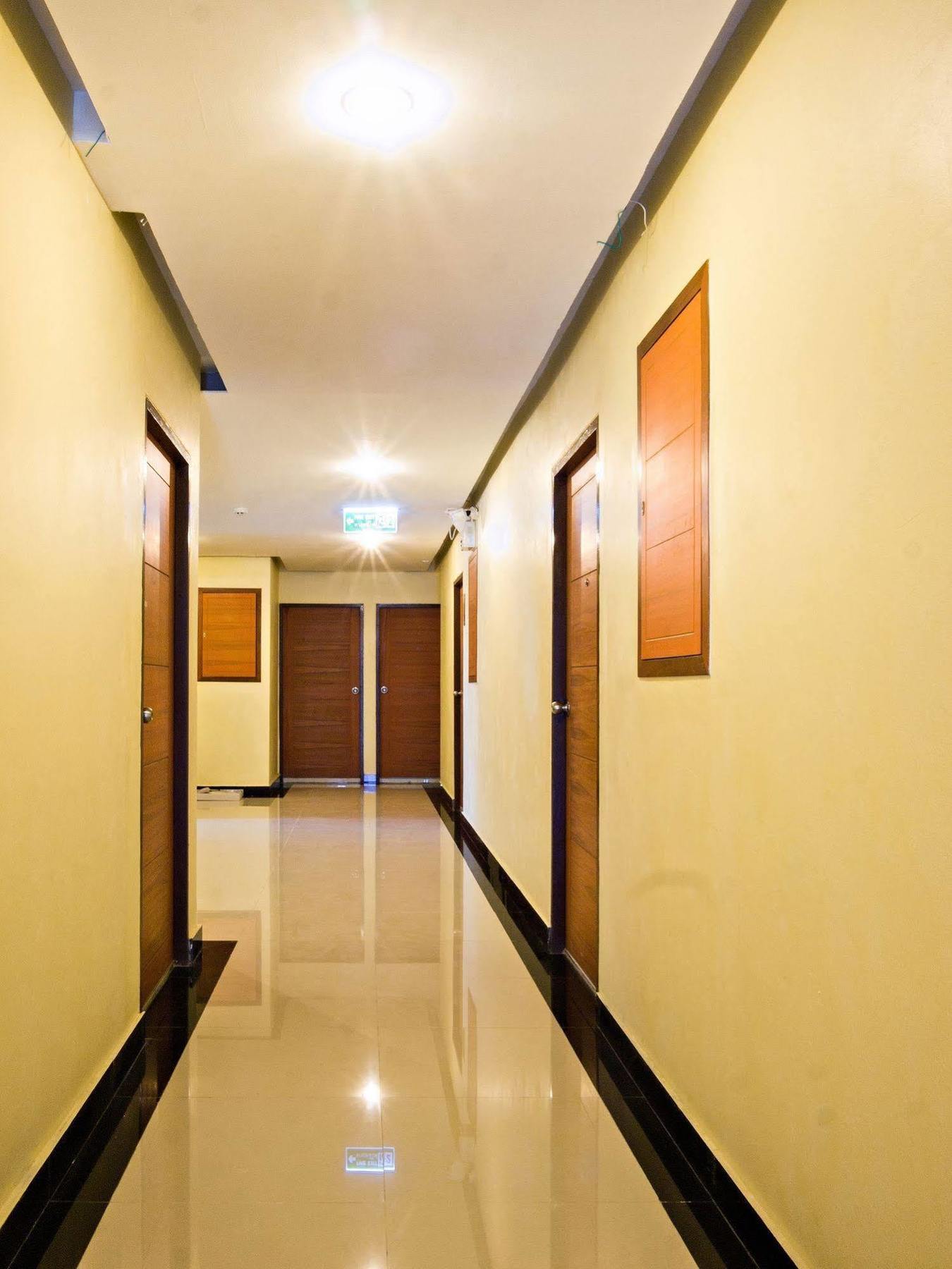 Nrv Place Apart Hotel Bangkok Dış mekan fotoğraf